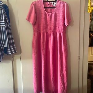 D2NY vintage rayon dress with pockets!